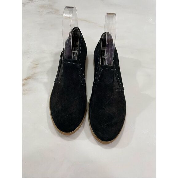 NWOB Hush Puppies Slip On suede shoes size 6 - Picture 2 of 6